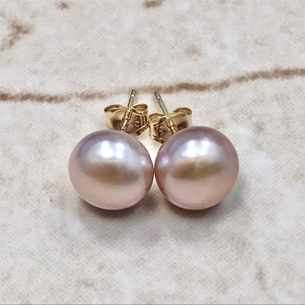 14K Yellow Gold Genuine Pink
Freshwater Pearl Stud Earrings - Pearl
Earrings
